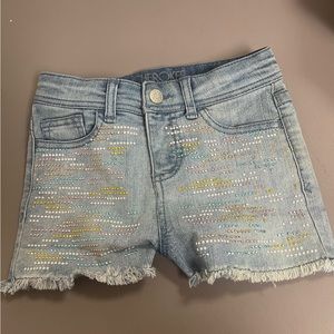 Cherokee children’s size small shorts in new condition!